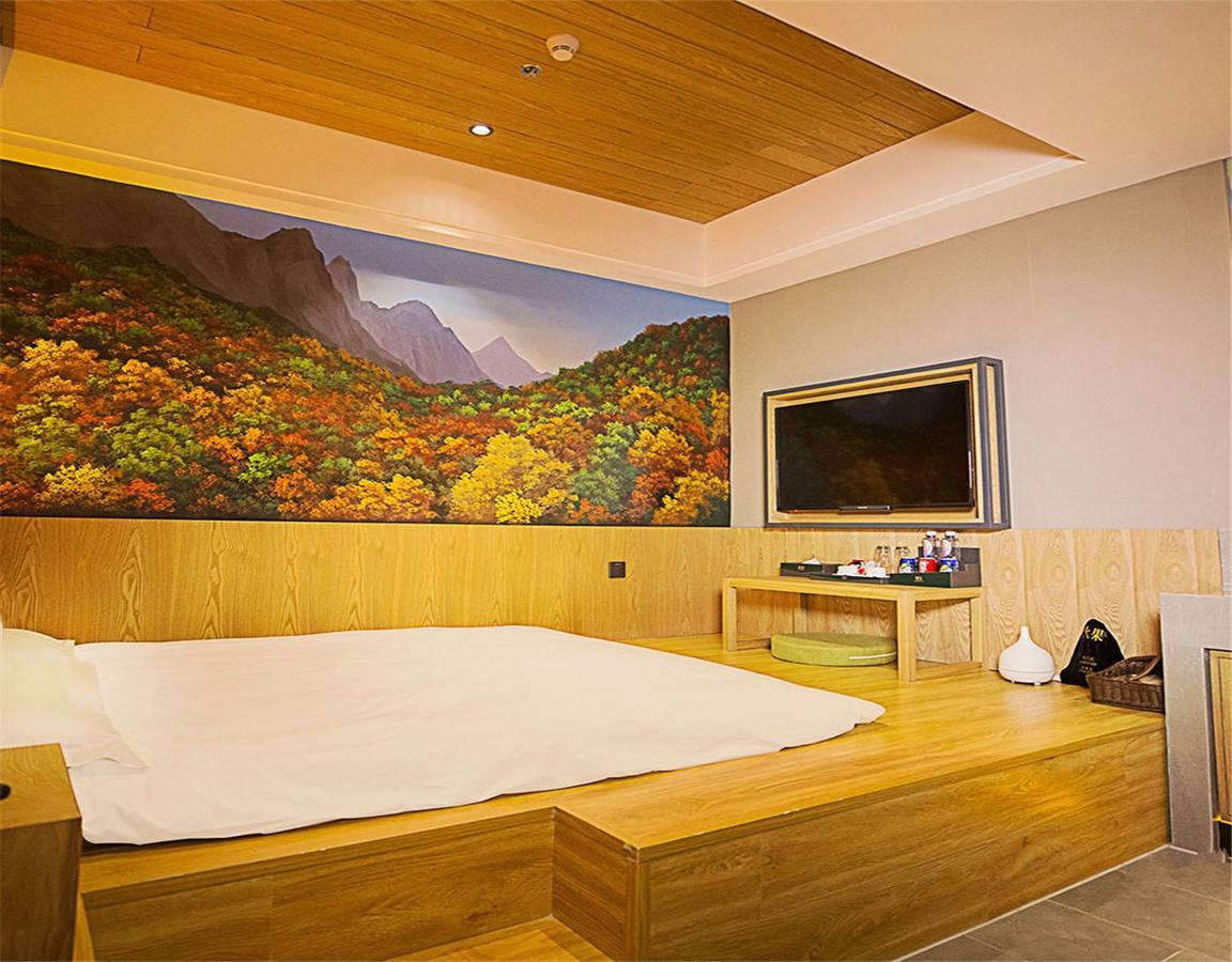 Qiu Guo Hotel Hua Mao Chaoyang  Zewnętrze zdjęcie